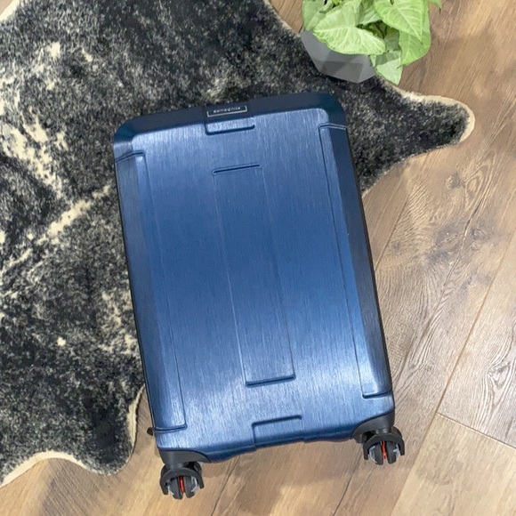 Samsonite Bags Samsonite Carbon Elite 2 Hardshell Suitcase Poshmark